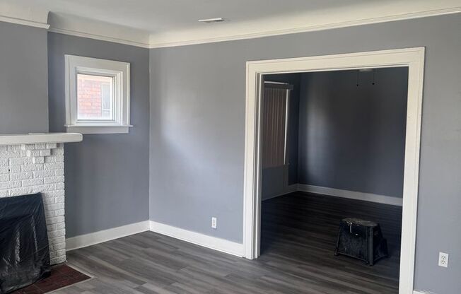 3 bed/1 bath-- WATER INCLUDED/Appliances included- Two Family Flat- UPPER UNIT