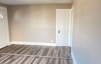 4 beds, 1 bath, $1,195, Unit Unit 1