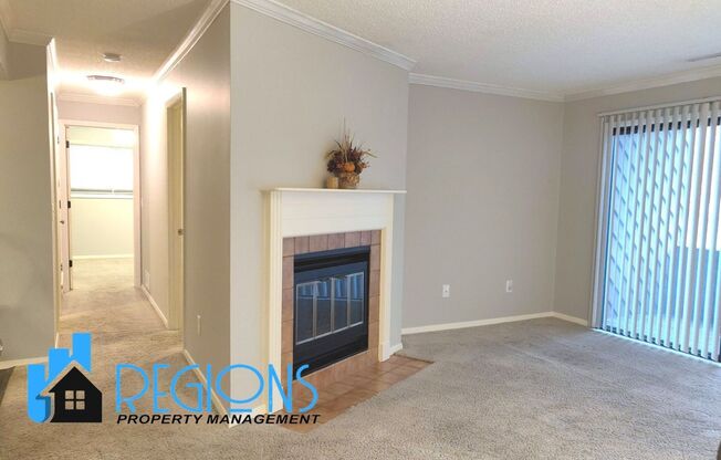 2 beds, 1 bath, 923 sqft, $1,150, Unit 2C