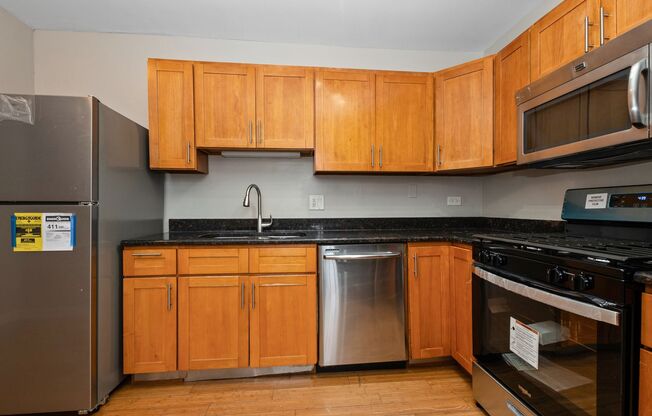 2 beds, 1 bath, $1,325, Unit 6241-2D