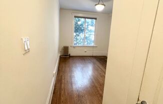 Studio, 1 bath, 400 sqft, $1,695, Unit #21