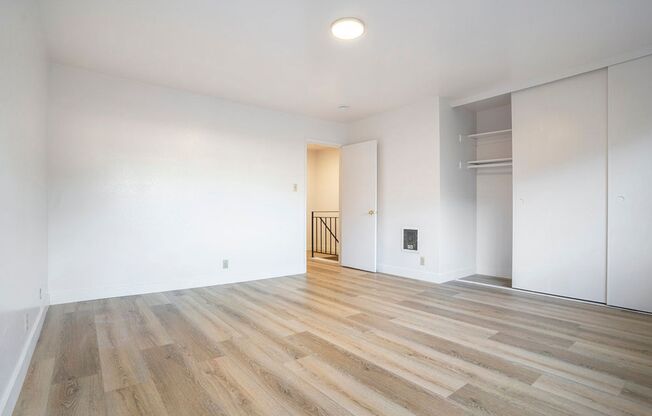 2 beds, 1.5 baths, $2,600, Unit 1117 Park Ave #D - LU