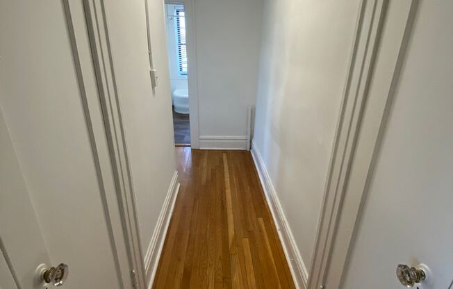 1 bed, 1 bath, 700 sqft, $2,295, Unit E03