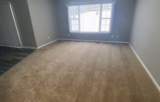 2 beds, 1 bath, 1,000 sqft, $1,595, Unit 1167-9