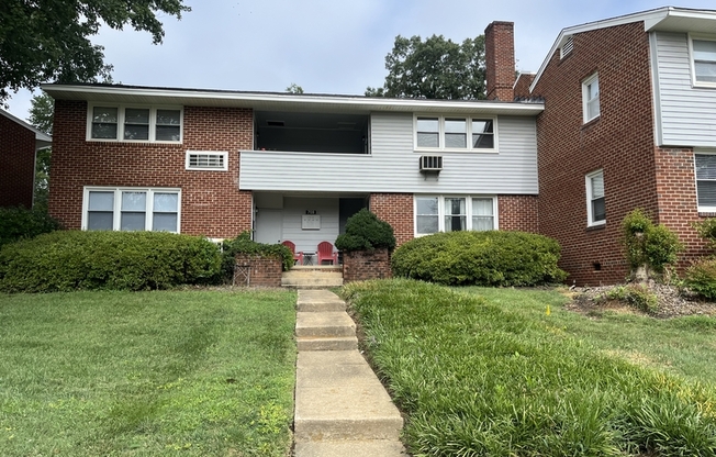 709 Daniels St Apt C