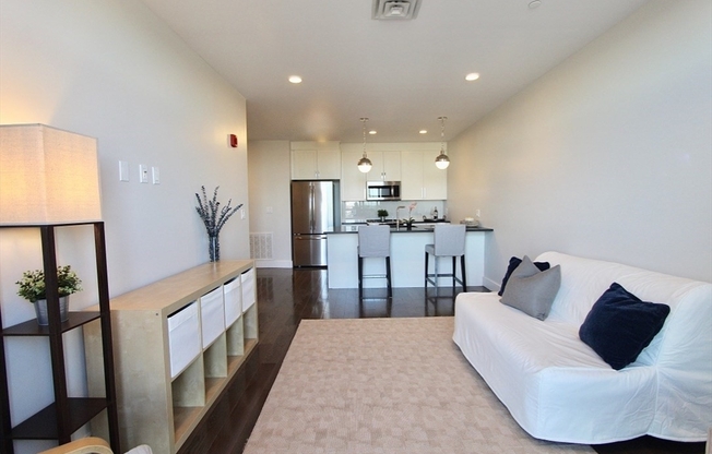 2 beds, 2 baths, 1,180 sqft, $3,900, Unit 308
