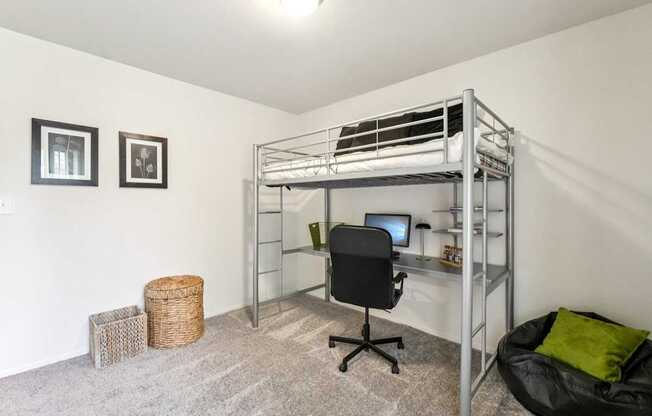 Office space in 2 bedroom apartment  in Clinton Township