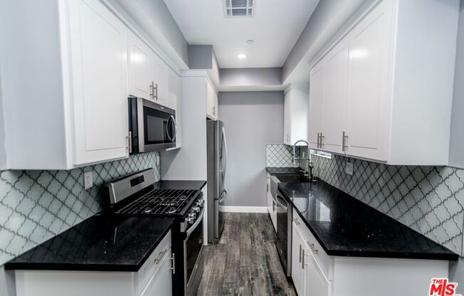 1625 S NEW HAMPSHIRE AVE