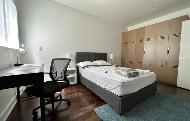 4 beds, 3 baths, 1,400 sqft, $1,500, Unit 201 - Master Room - 3