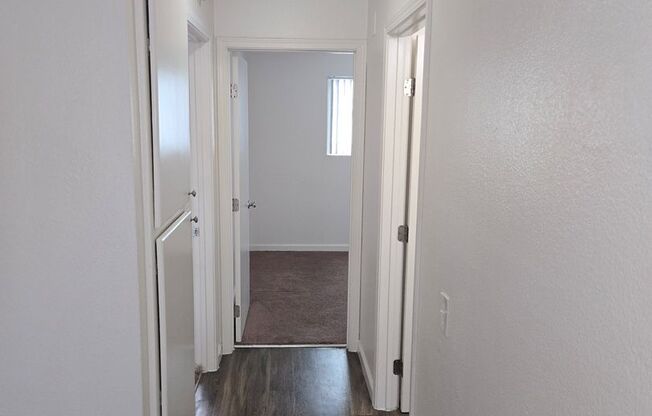 2 beds, 1 bath, 725 sqft, $2,195, Unit 55-66