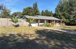 Charming 2 Bedroom Home on a Spacious Corner Lot!