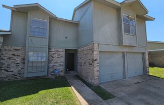 3bd 2bath with bonus room in Grand Prairie