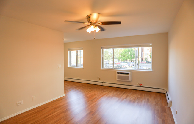 6161 N WINTHROP