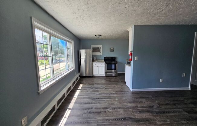 2 bedroom 1 bath apartment located in Bellvue!