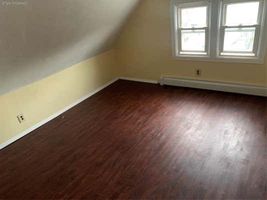 4860 206 OAKLAND GDN