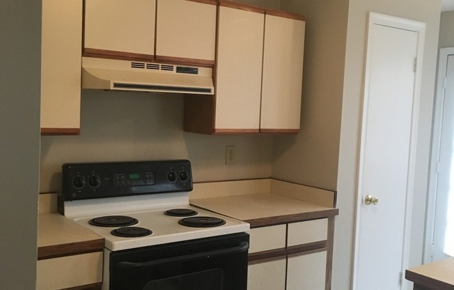 2 beds, 2 baths, $1,350