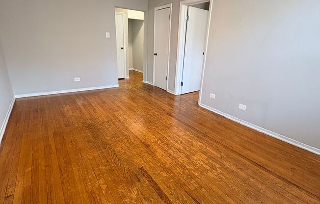 2 beds, 1 bath, 670 sqft, $1,200, Unit CA 133.5-3W