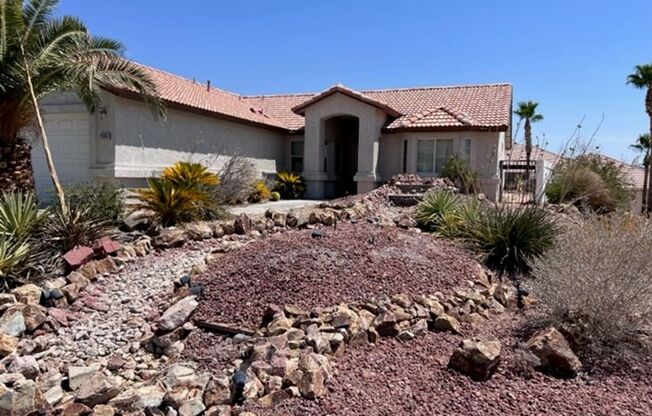 3 Bedroom Desert Foothills Fully Furnished!  Corner lot W/Boat Deep Garage
