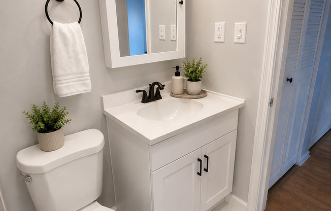 1 bed, 1 bath, $2,095, Unit LL - 206