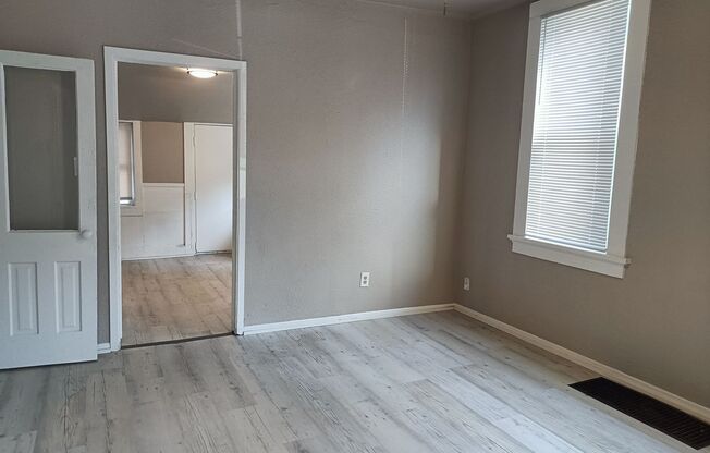 2 beds, 1 bath, $1,495, Unit lower