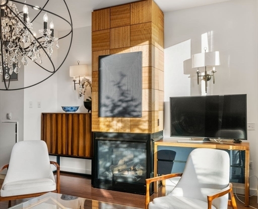 2 beds, 2.5 baths, 1,525 sqft, $6,500, Unit PH-7C