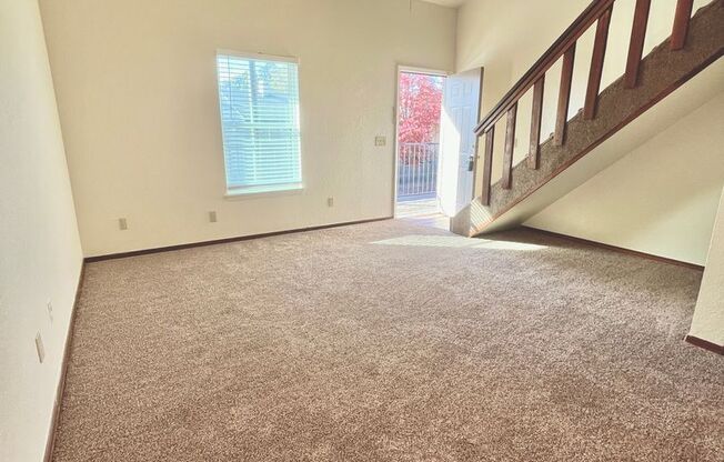 2 beds, 1 bath, 850 sqft, $850, Unit 7B