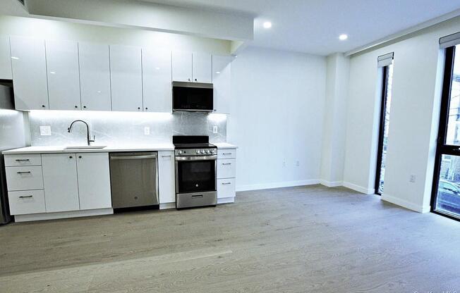 1 bed, 1.5 baths, 565 sqft, $3,150, Unit 2D