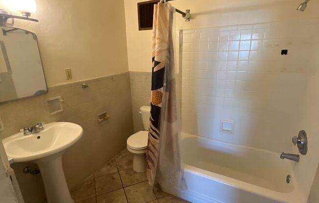 1 bed, 1 bath, 701 sqft, $1,195