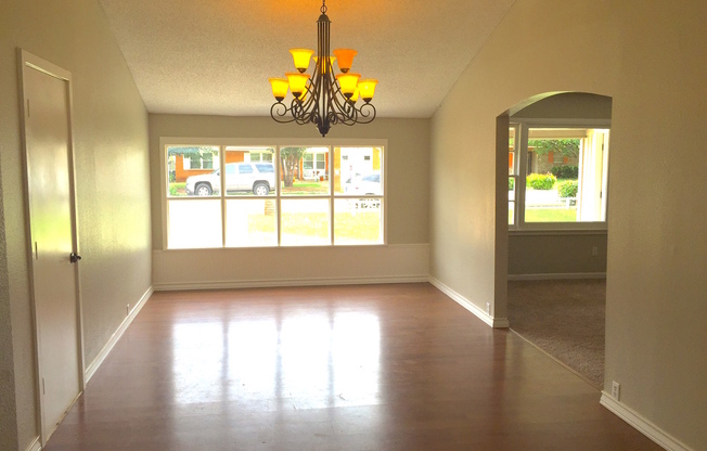 3 beds, 2 baths, $1,575