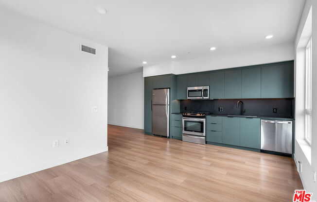2 beds, 2 baths, 990 sqft, $4,795, Unit 509