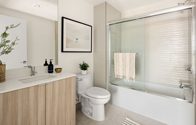 3 beds, 3 baths, 1,150 sqft, $4,300, Unit 101