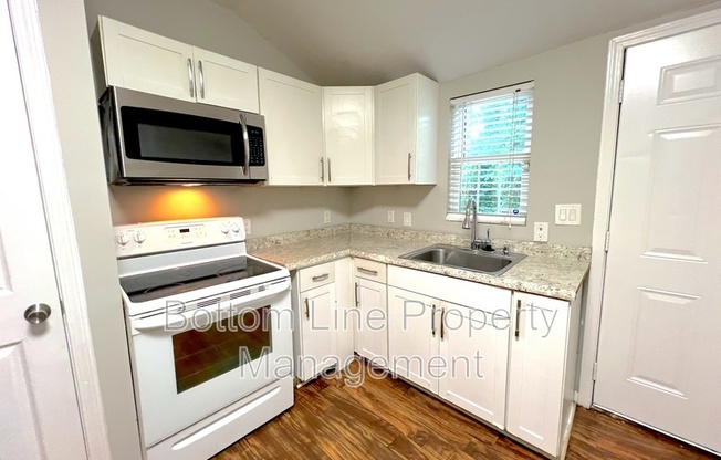 2633 KENHILL DR