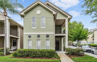 4002 ROCLINATA PALM CT