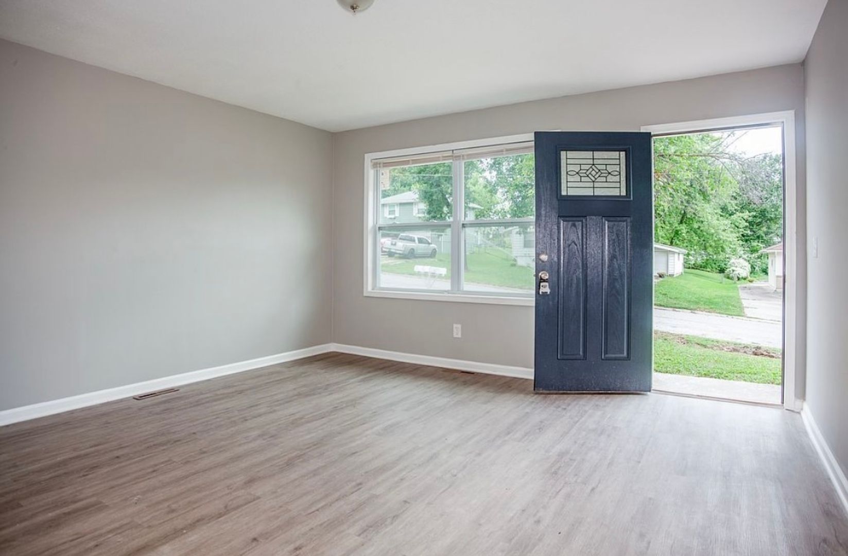 Beautiful Kansas City Home with LVP Flooring, Garage, and Pet-Friendly Comfort! $1495.00
