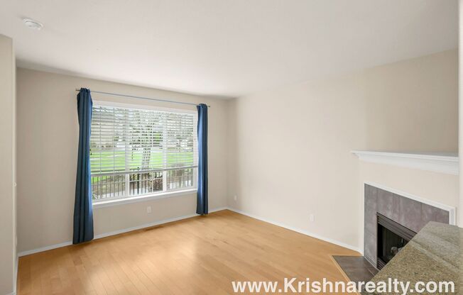 Lovely Home In A Excellent Location! 2 Bedrm 2.5 Bath in Arbor Reserve **PET FRIENDLY! & INTERNET INCLUDED**
