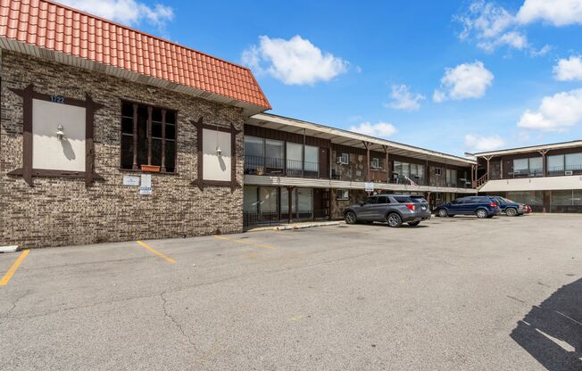 Move-In Ready Apartment – Heat & Gas Included!