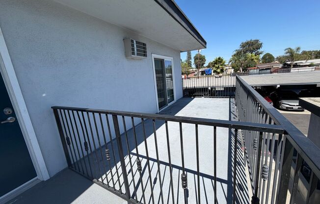 2 beds, 1 bath, 865 sqft, $2,710, Unit 300-22
