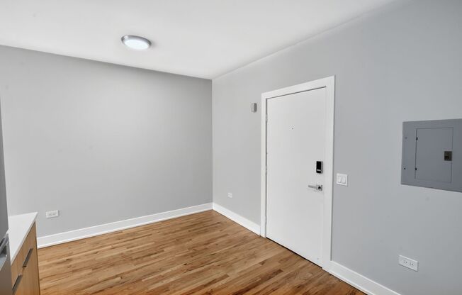 1 bed, 1 bath, 580 sqft, $1,795, Unit 218