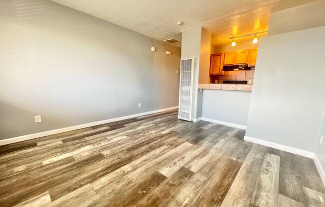 1 bed, 1 bath, 650 sqft, $815, Unit Unit 8