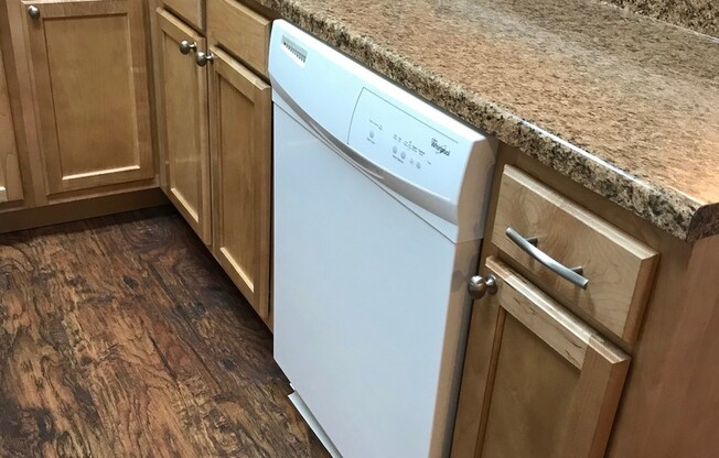 1 bed, 1 bath, 600 sqft, $1,595, Unit 1035-215