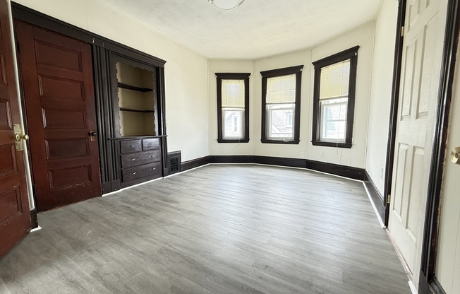 405 FRY ST