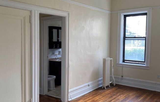 Studio, 1 bath, $1,800, Unit A04