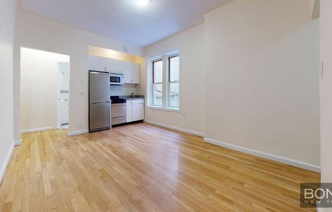 117 W 13th St