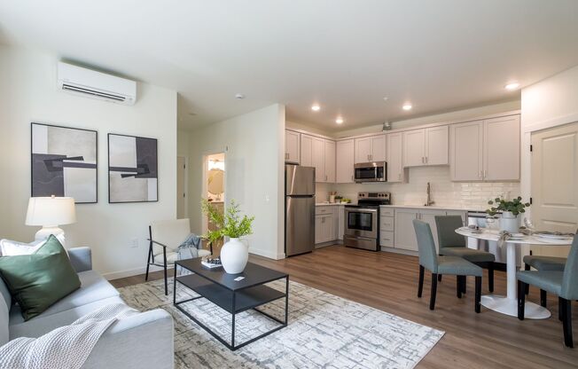 1 bed, 1 bath, 429 sqft, $1,329, Unit 304