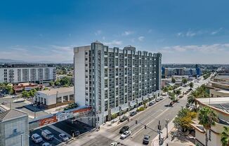 Lovely 1 bedroom overlooking San Diego bay
