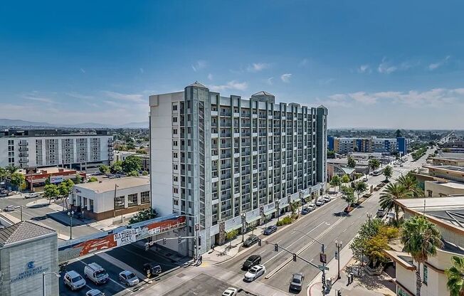 Lovely 1 bedroom overlooking San Diego bay