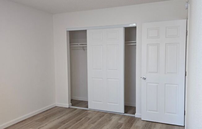 2 beds, 1 bath, 725 sqft, $2,195, Unit 55-09