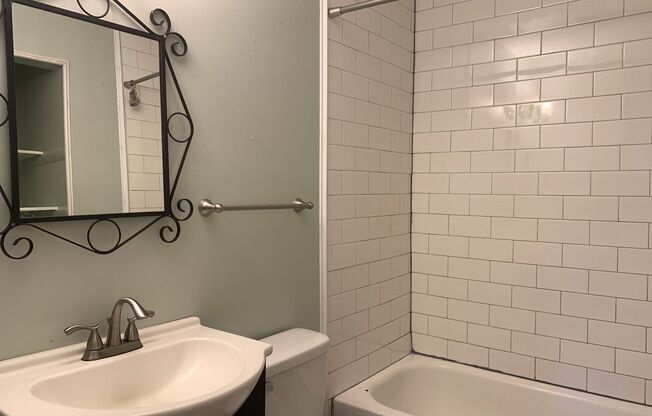 3 beds, 1 bath, $1,390