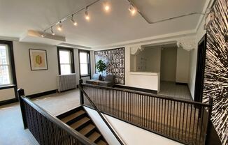 3250 N Pulaski Rd