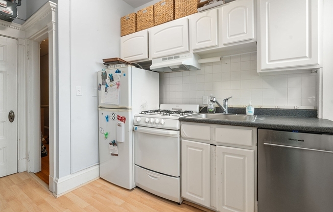 1 bed, 1 bath, 565 sqft, $3,370, Unit 606